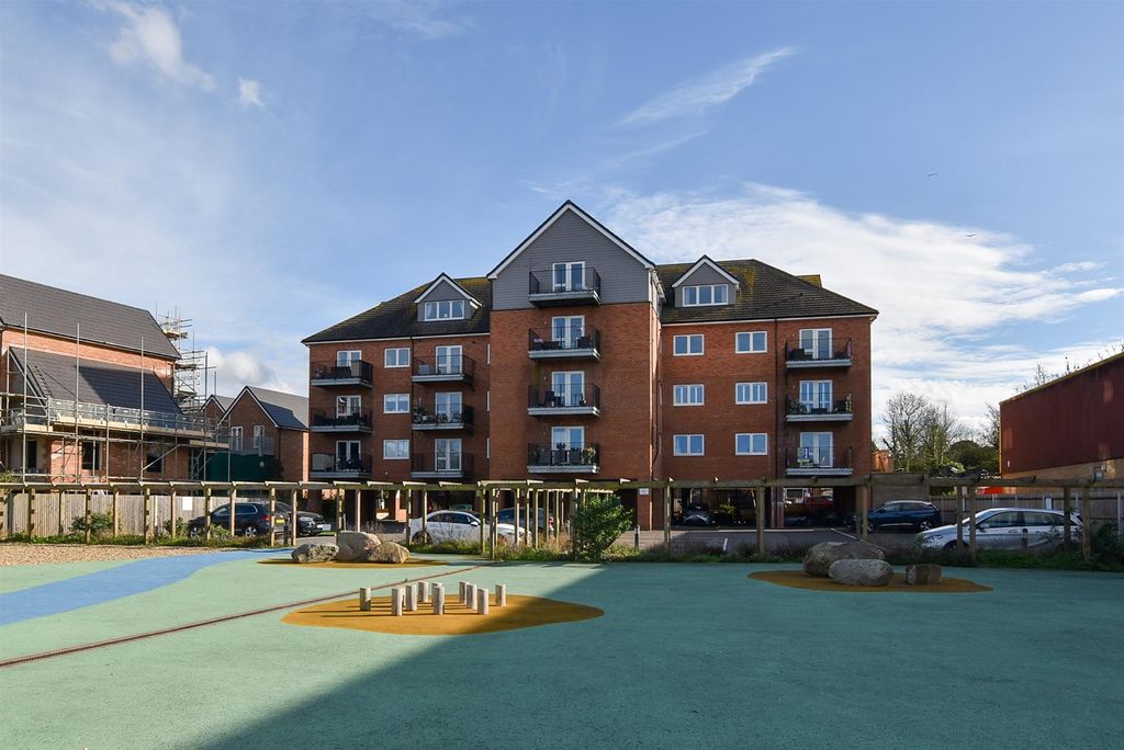 Property photo 1 of 14 Front.Jpg