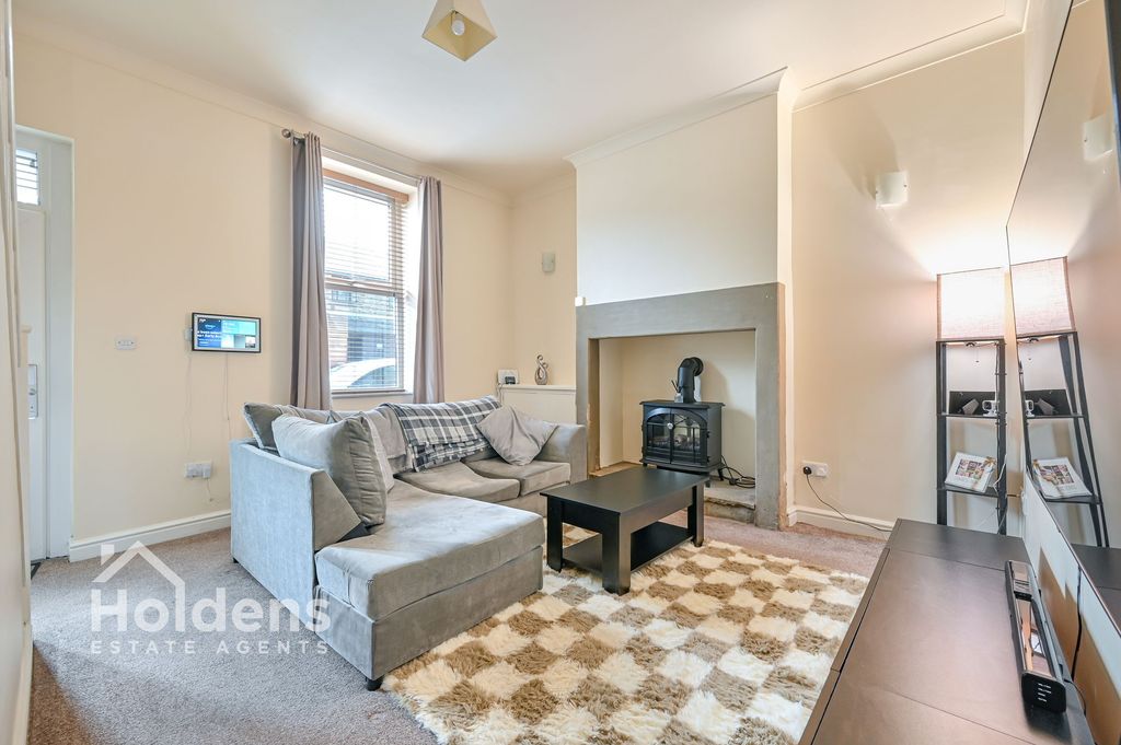 Property photo 3 of 18