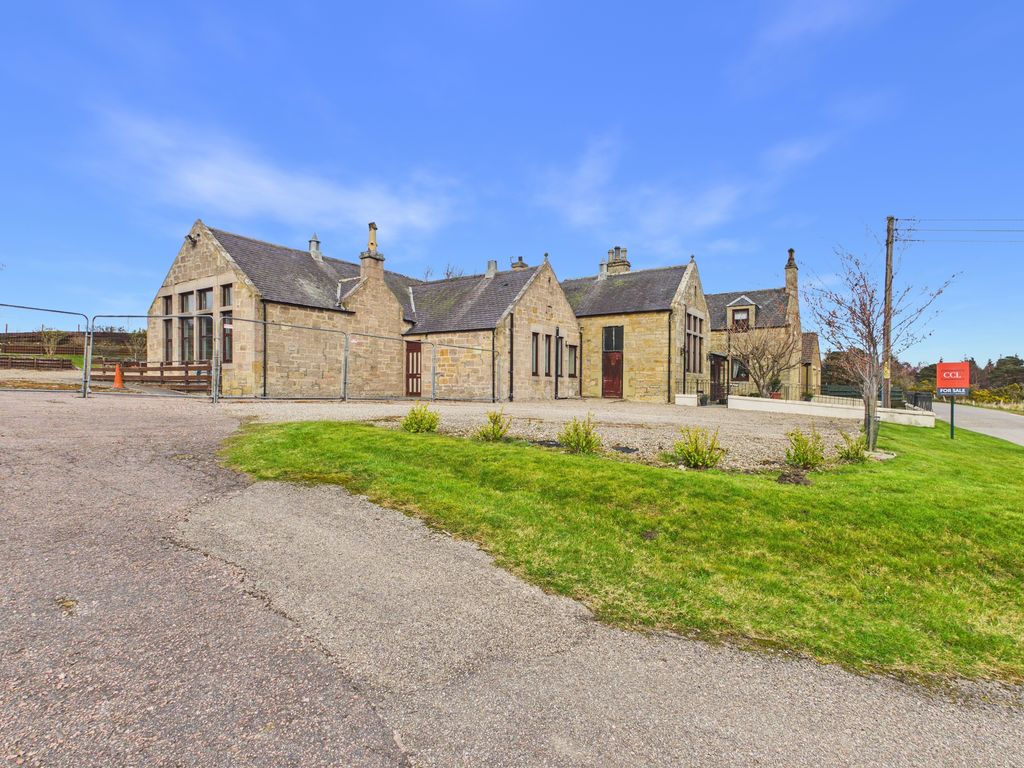 Property photo 1 of 30 Cam03481G0-Pr0140-Still002