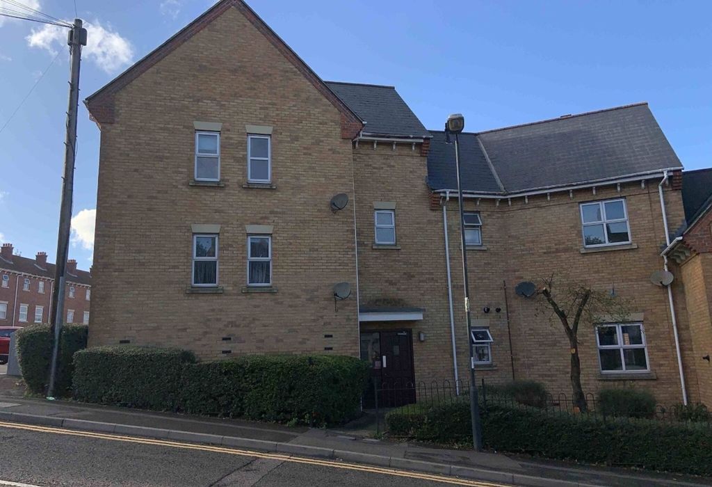 Property photo 1 of 6