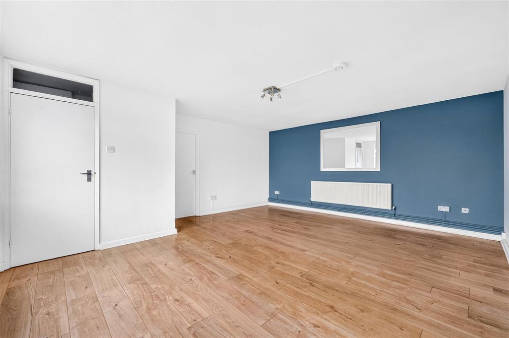 Property photo 3 of 12 1.Jpg
