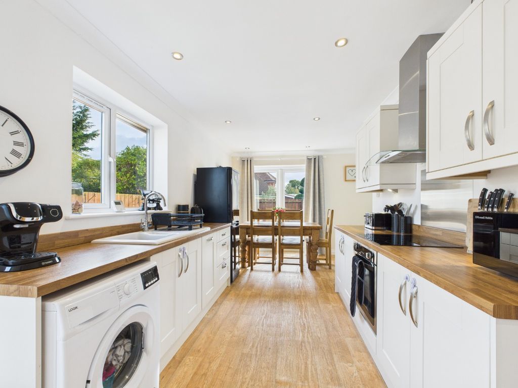 Property photo 2 of 22 4234119