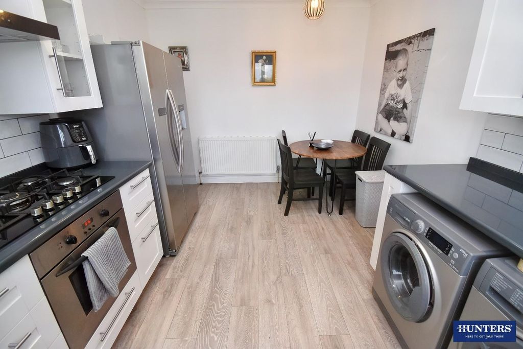 Property photo 3 of 12 Kitchen-Diner