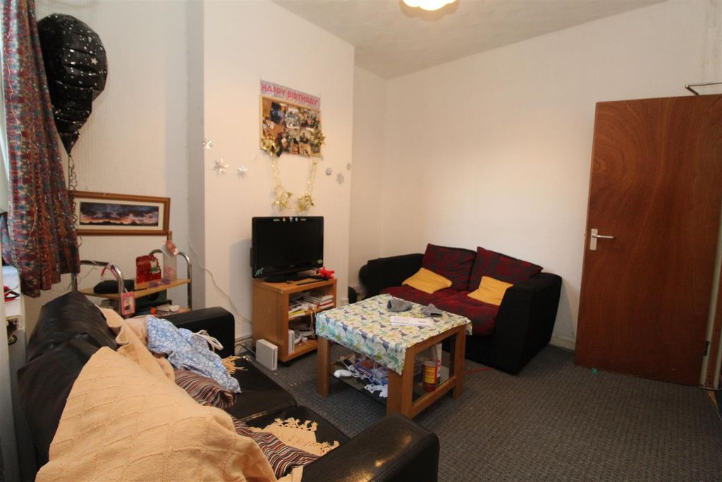 Property photo 3 of 13 Img_2930.Jpg