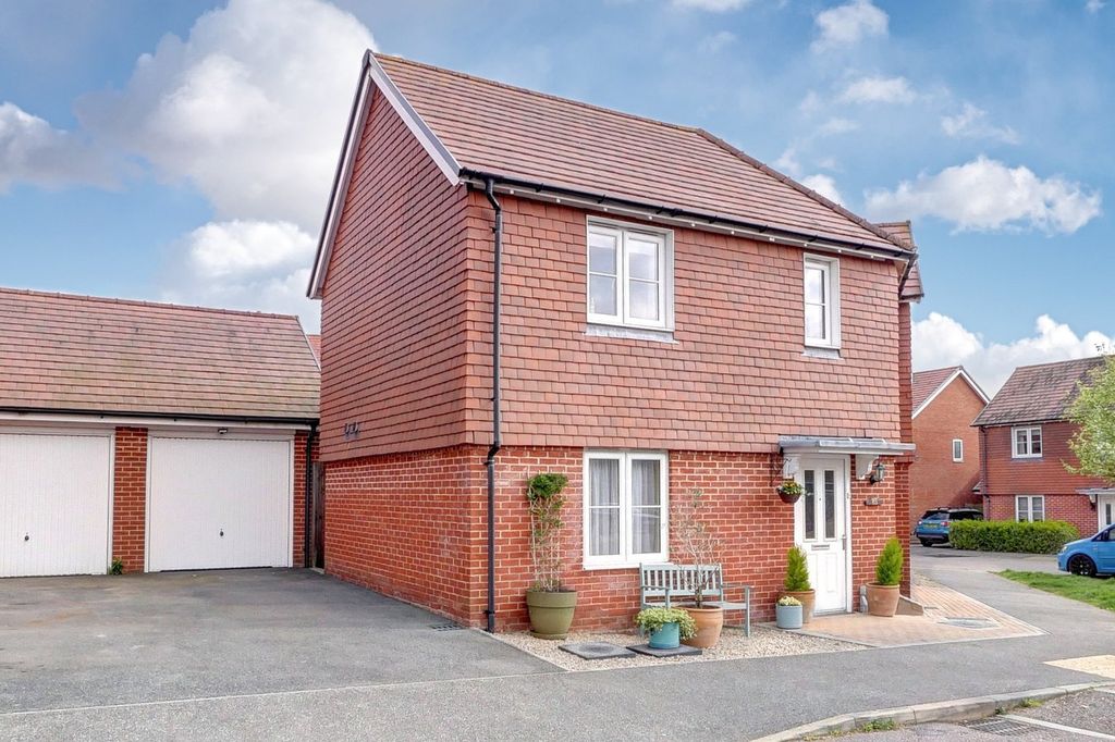 Property photo 1 of 35