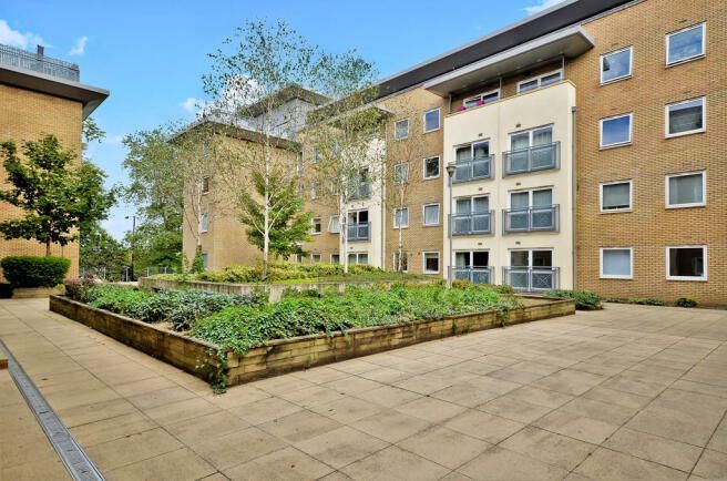 Property photo 1 of 11