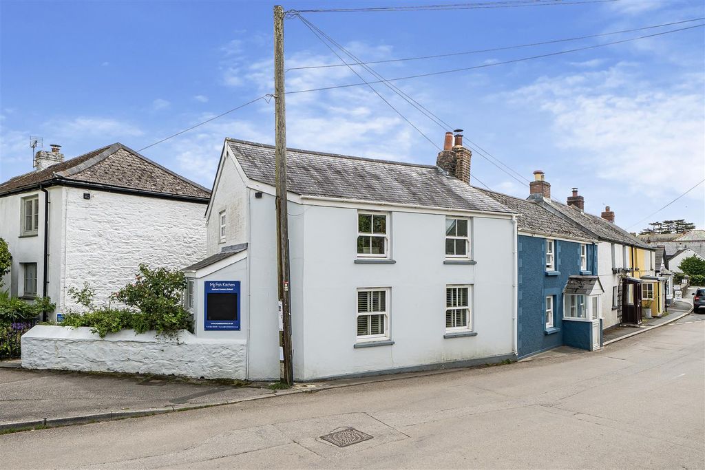 Property photo 2 of 13