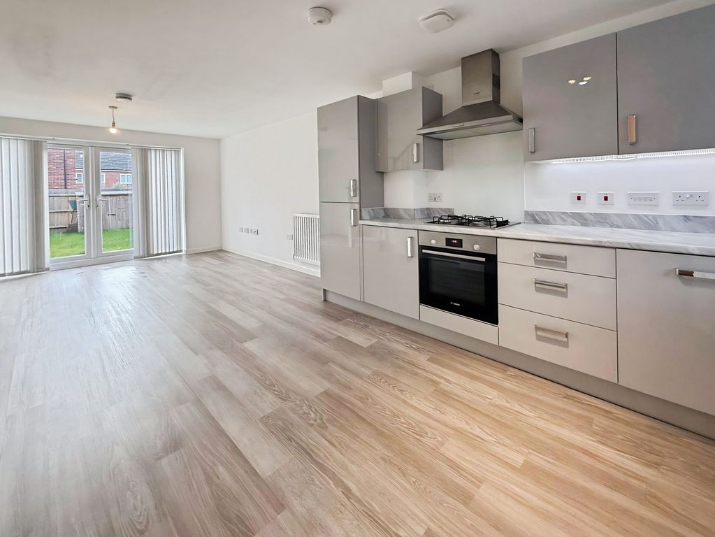 Property photo 2 of 11 Photo 12