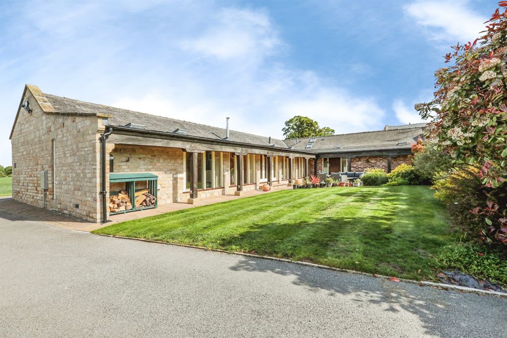 Property photo 1 of 23