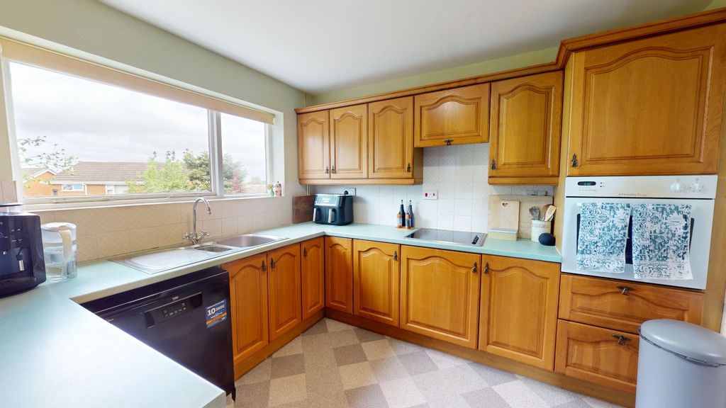 Property photo 2 of 35 4149754