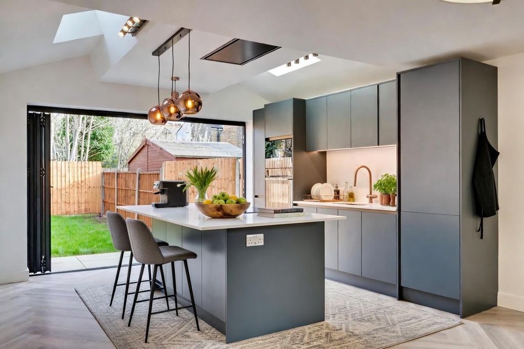 Property photo 1 of 22 Kitchen .Jpg