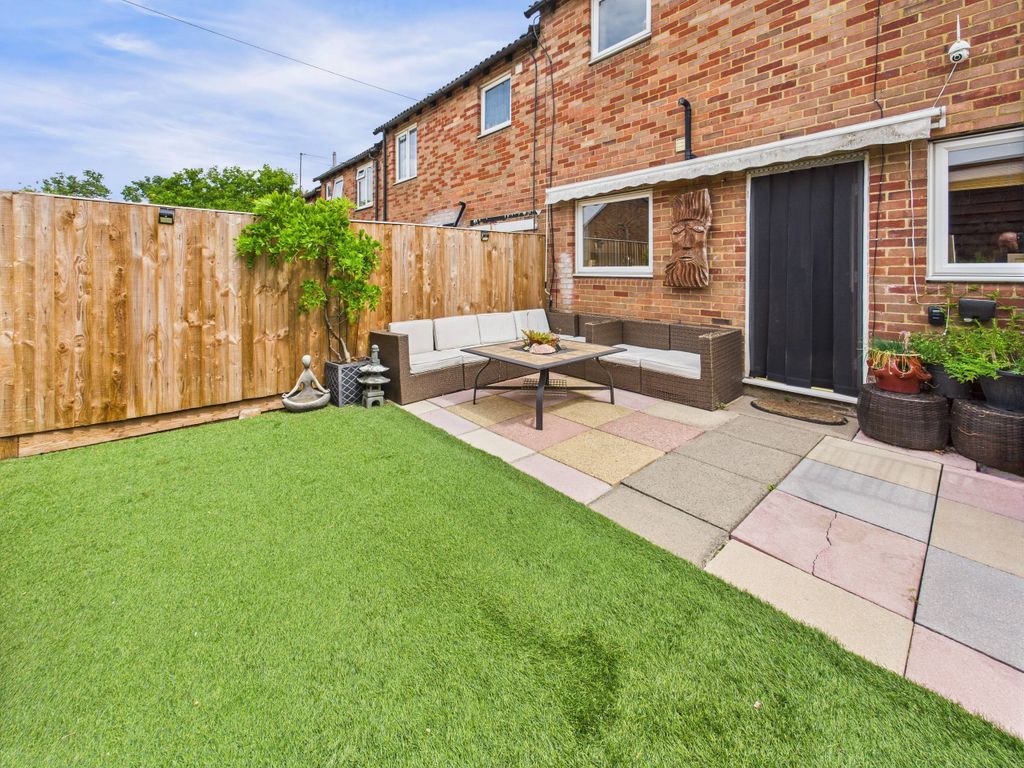 Property photo 3 of 20 Cam01354G0-Pr0563-Still005