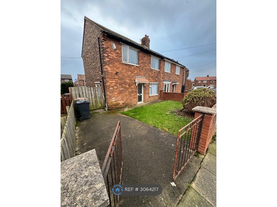 Property photo 2 of 12