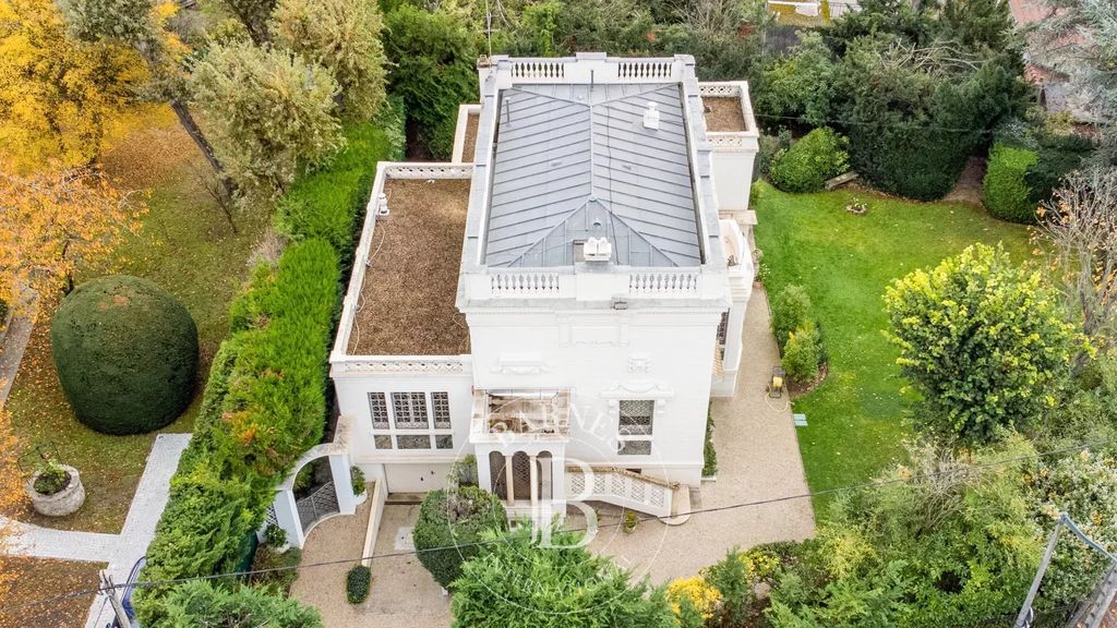 Property photo 3 of 24