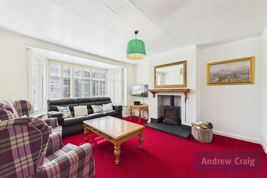 Property photo 2 of 25 Lounge