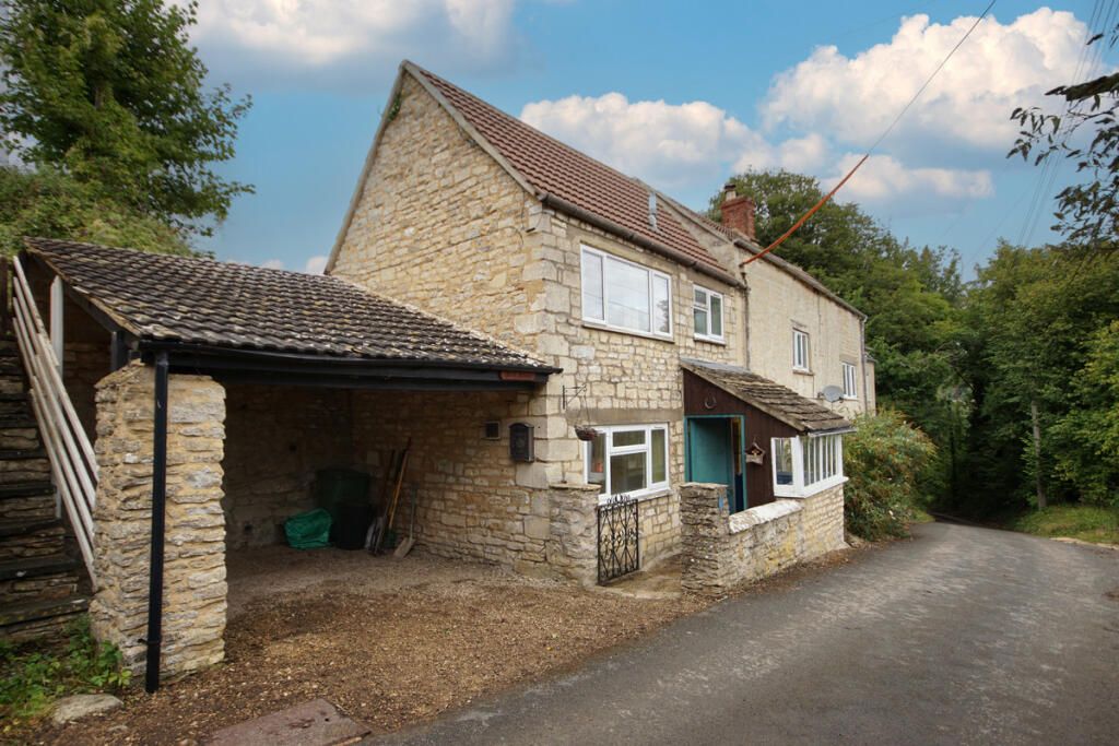 Property photo 2 of 21