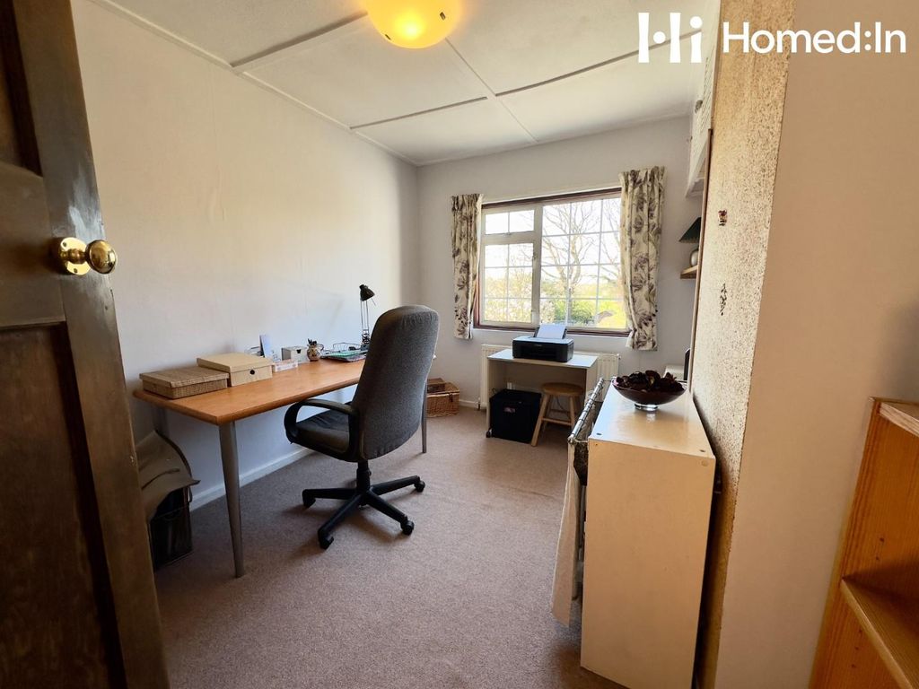 Additional image 21 of 4 bed detached house for saleHorsham Road, Crawley RH11