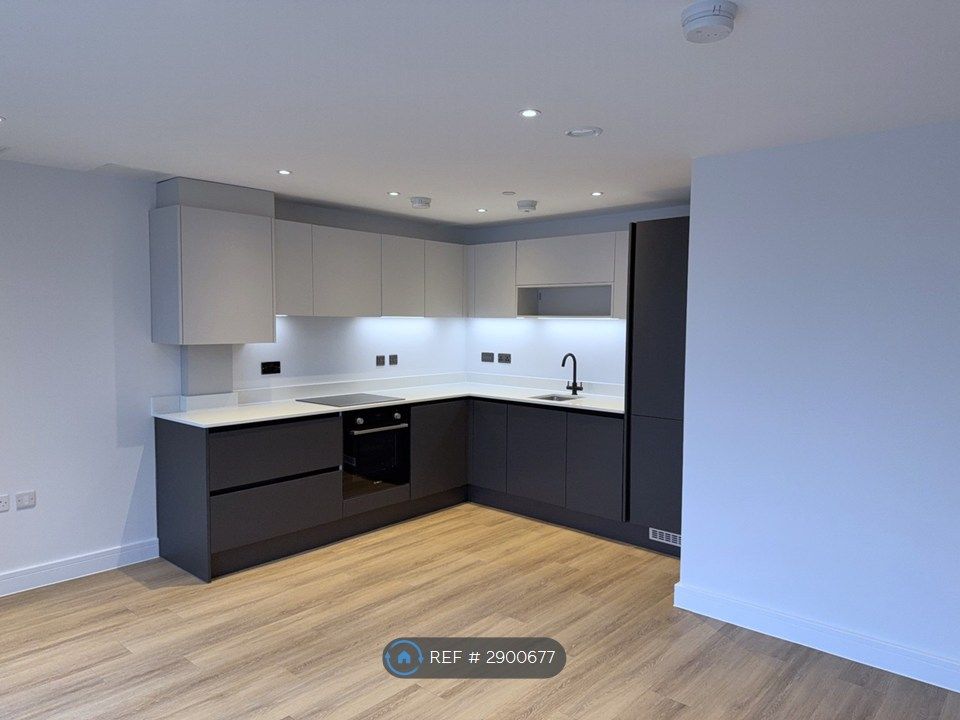 Property photo 3 of 7 Kitchen Area