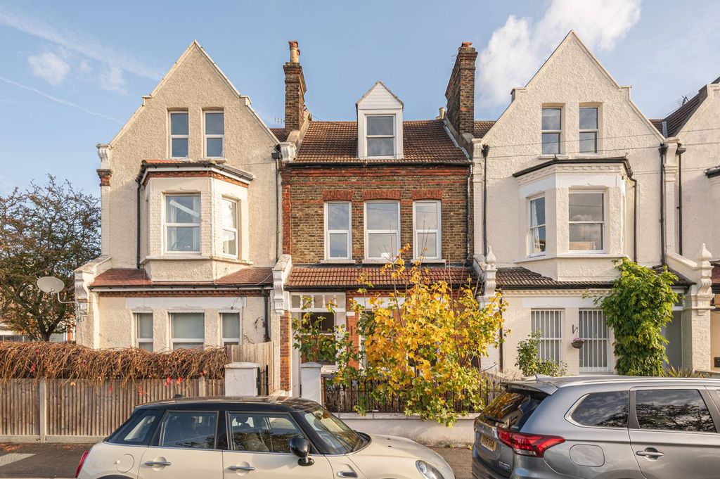 Property photo 1 of 25