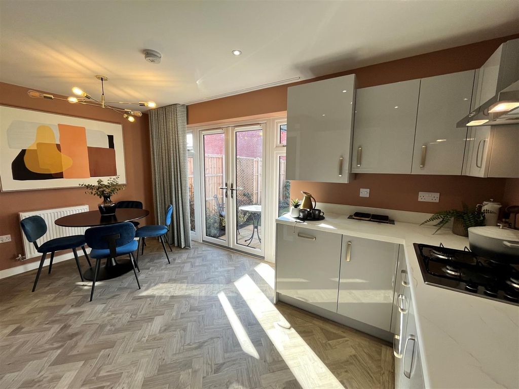 Property photo 3 of 16 Bellway 12.Jpg