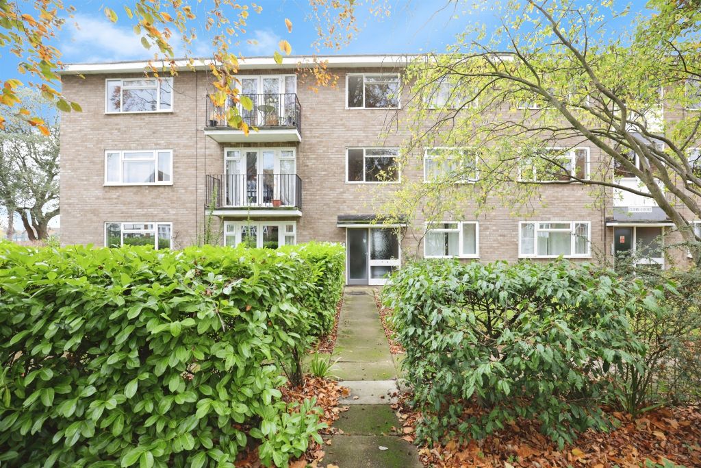 Property photo 1 of 9