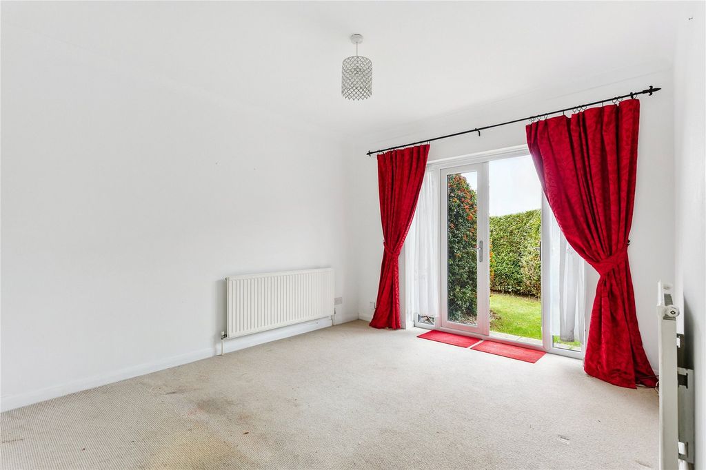 Property photo 3 of 8 Picture No. 04