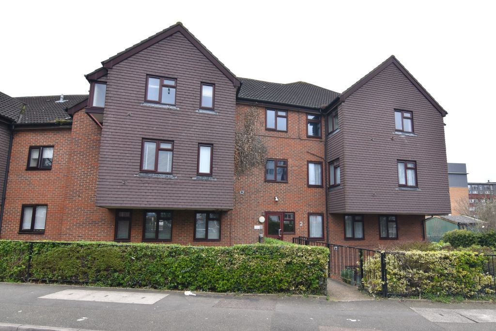 Property photo 1 of 12