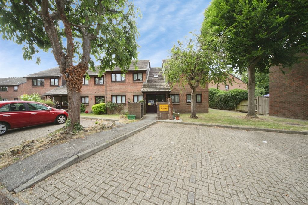 Property photo 2 of 10
