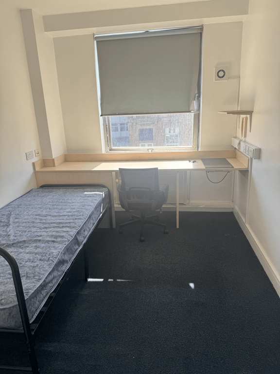 Property photo 2 of 5