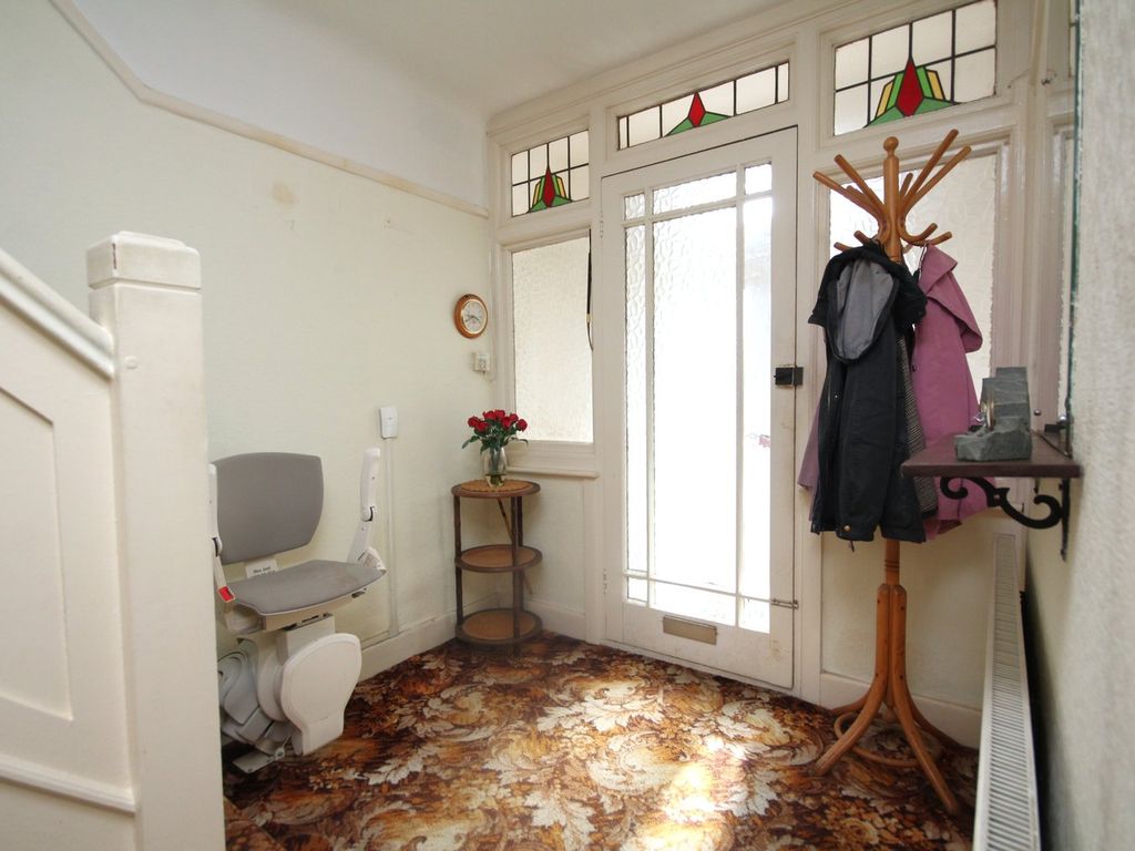 Property photo 3 of 28