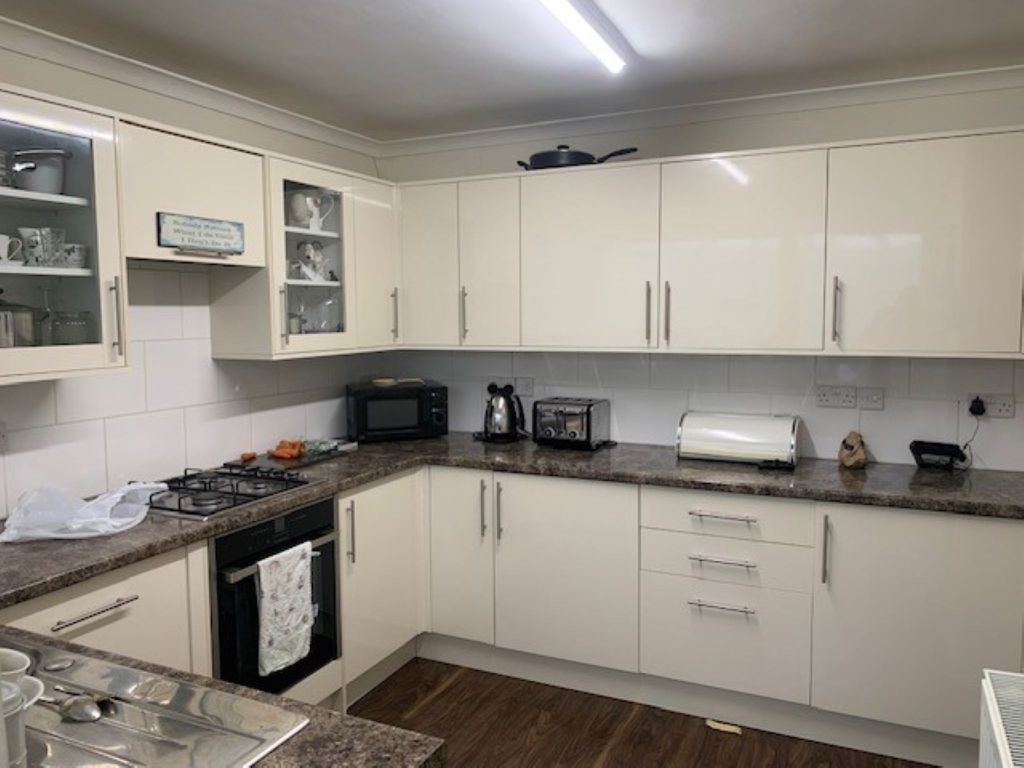 Property photo 2 of 11