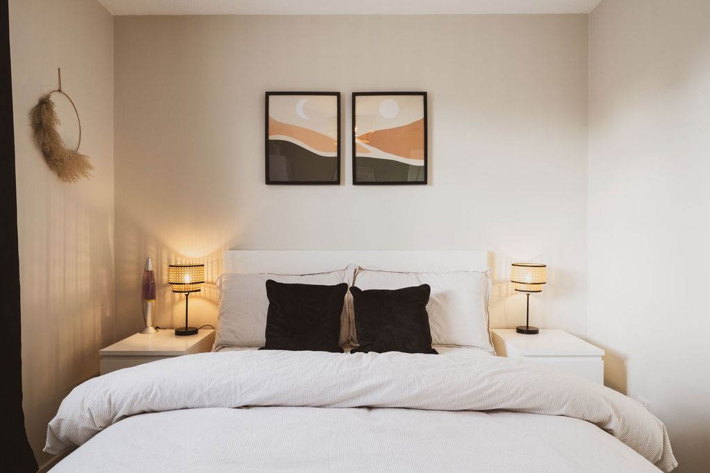 Property photo 1 of 34