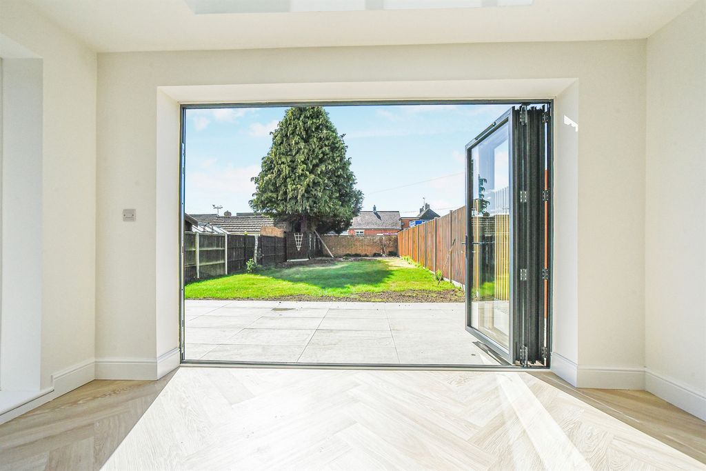 Additional image 7 of 3 bed detached house for saleBulford Road, Durrington, Salisbury SP4