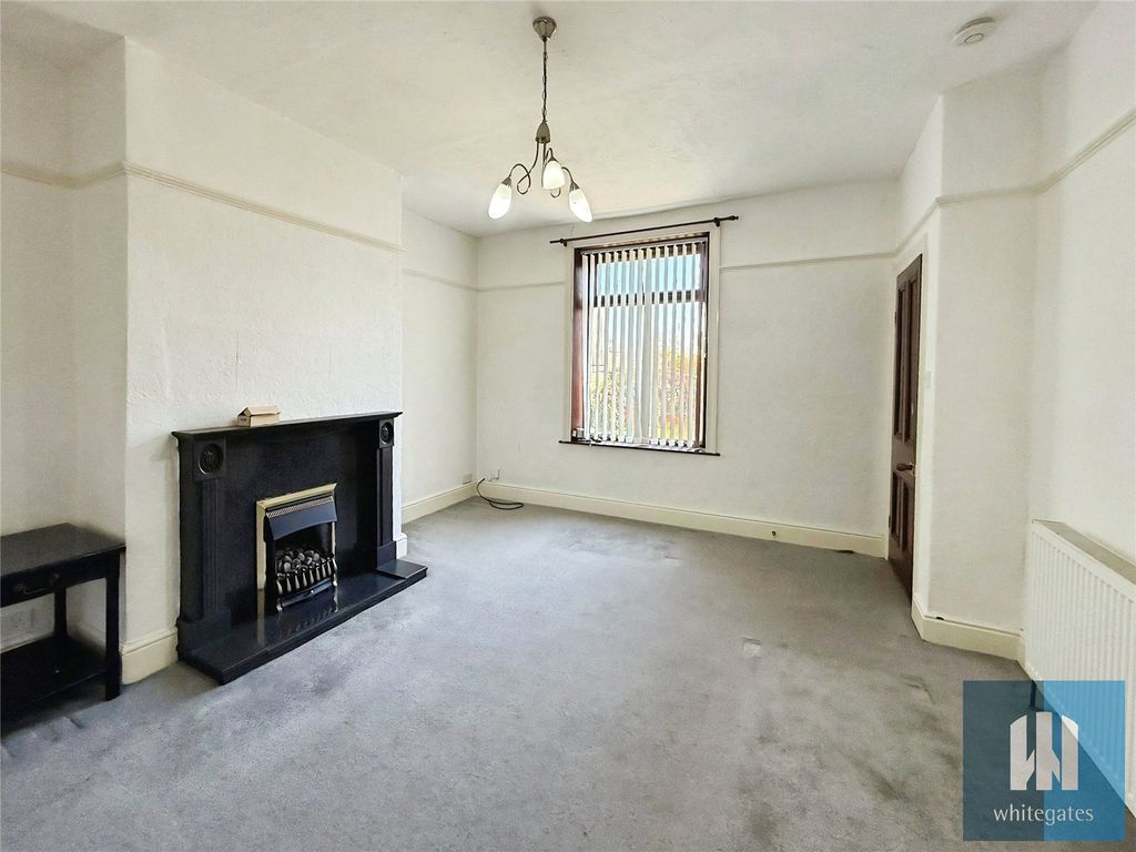 Property photo 2 of 14 Picture No. 16
