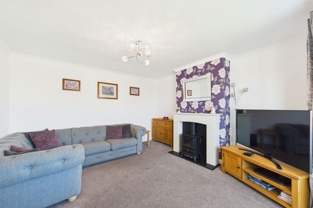 Property photo 3 of 26 Photo 10