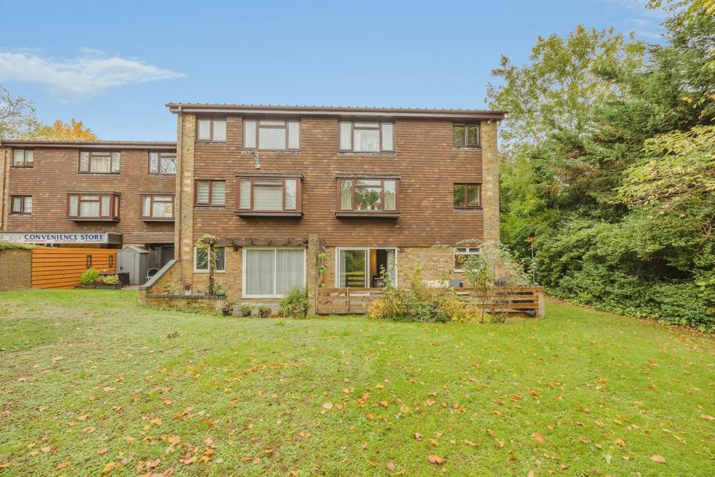 Property photo 3 of 23 Pbox-Img.Jpg