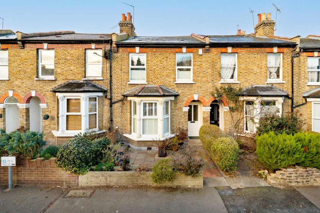 Property photo 1 of 9