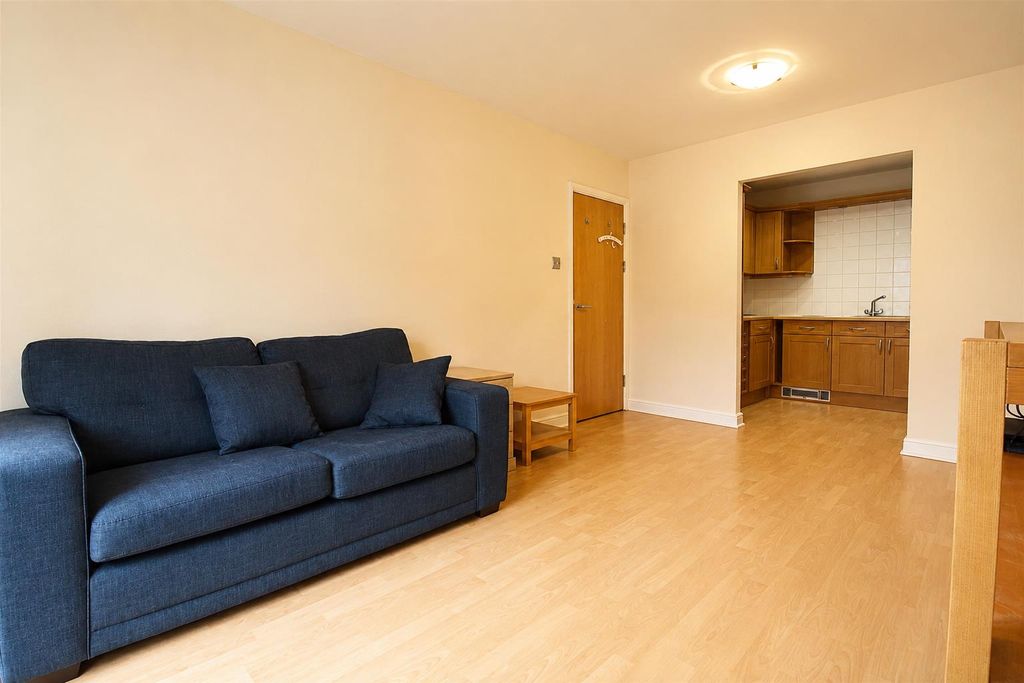 Property photo 3 of 8 l4.Png