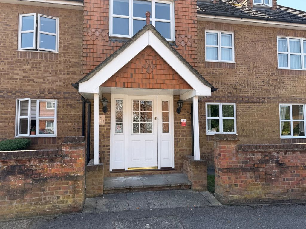 Property photo 2 of 11