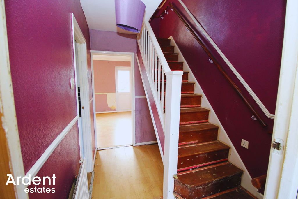 Property photo 3 of 16