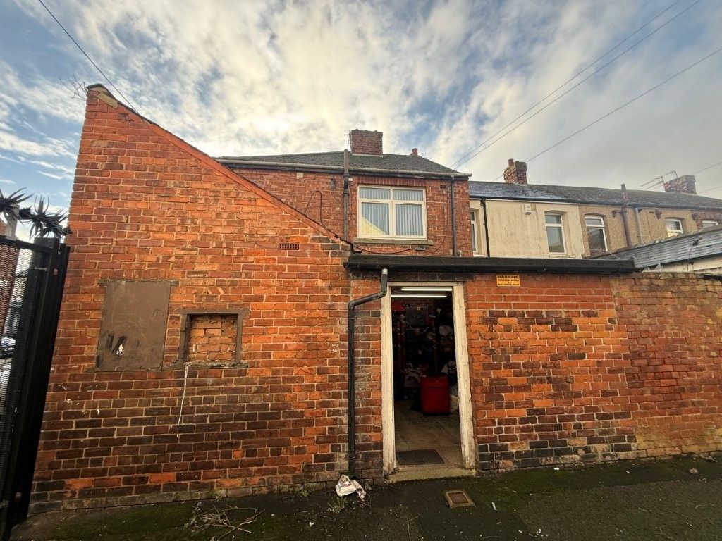 Property photo 3 of 6 104 Oxford Road, Hartlepool Ts25 5Rt
