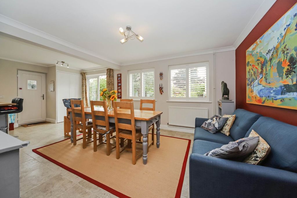 Property photo 3 of 21