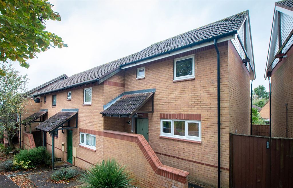 Property photo 1 of 10 93Che_9.Jpg