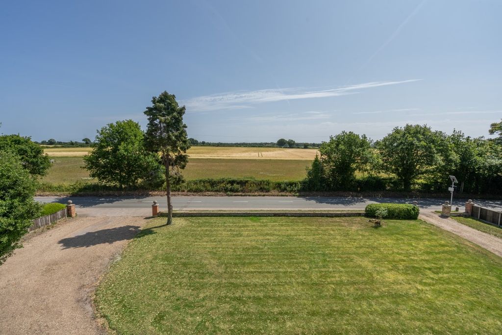 Property photo 2 of 38