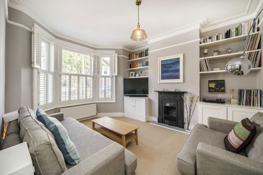 Property photo 2 of 10