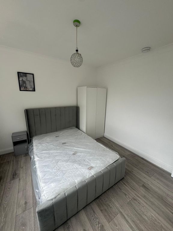 Property photo 2 of 3