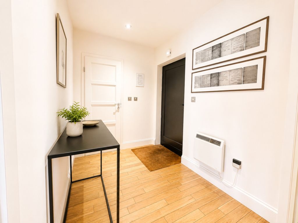 Property photo 3 of 14 Call Tps 01208 872728-13
