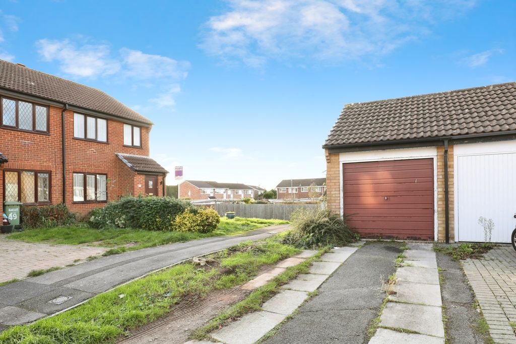 Property photo 2 of 14