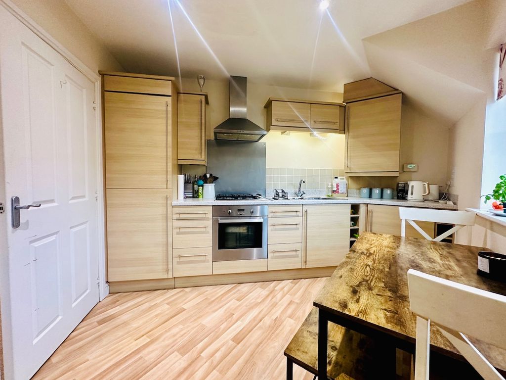 Property photo 3 of 10 Img_1628