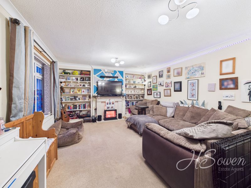 Property photo 2 of 14 Photo 13